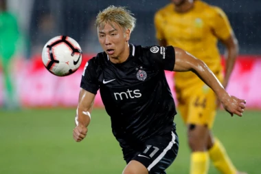 (VIDEO) U stilu rasnih napadača: Majstorski gol Asana za Japan u kvalifikacijama za SP!