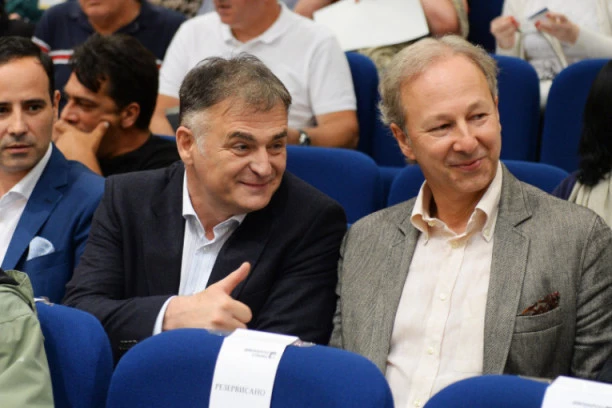 I Milosavljević optužuje Lutovca zbog haosa u Nišu: Ono ne priliči demokratiji