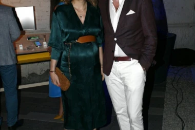 Bivši muž Snežane Dakić vara trudnu suprugu! Jovana sve saznala: Neću prepustiti Vladimira ljubavnici, ona je prolazna avantura, a ja sam trudna!