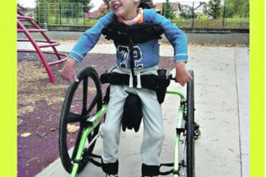 Zarobljen u svom telu! Greškom lekara uništen mu je život: Ovo je strašna sudbina Mateje Mišića (8)