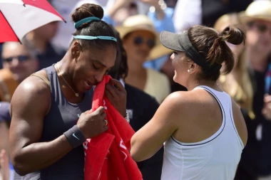 Serena predala, tinejdžerka osvojila Rodžers kup!