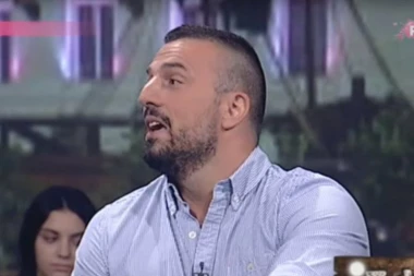 (FOTO) Ni "f" of frajera kakav je nekada bio! Najnovija fotografija šokirala sve: Vladimir Tomović se ugojio, ne liči na sebe!