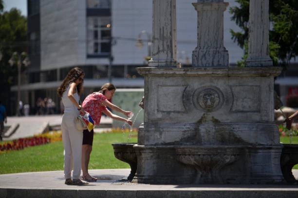DANAS SUNČANO I TOPLO: Evo kada opet stiže osveženje!