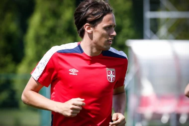 (VIDEO) Matić eliminisao Karabag, APOEL u plej-ofu!