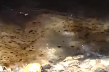 (VIDEO) Pukla cisterna s mazutom u Ivanjici, zabranjeno korišćenje vode iz reke!