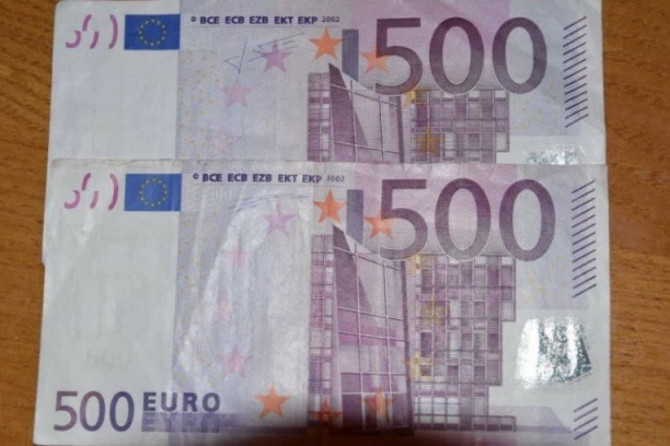 POKUŠALI DA RAZMENE LAŽNIH 500 EVRA: Uhapšena četvorica u Lazarevcu