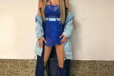 Goga Sekulić napravila haos u Sarajevu: Ovacije na sve strane kada je zapevala legendarni hit, a promena imidža ostavila sve bez reči!