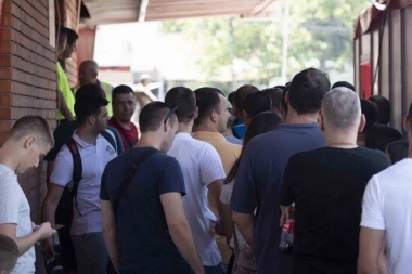 Požurite zvezdaši: Sezonske još malo vremena u prodaji!