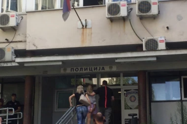 (VIDEO) Nadežda u policiji, stigla sa hrpom papira: U stanici milicije i Toma Panić!