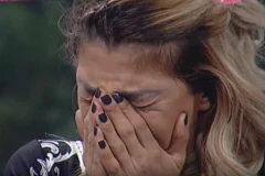 NEIZLEČIVA BOLEST NAŠE PEVAČICE JOJ PROMENILA ŽIVOT IZ KORENA: Doktori joj saopštili LOŠE VESTI, a OVE simptome je primetila!