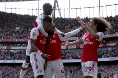 Liga Evrope: Arsenalov spasilac je Pepe, Lacio pao u Škotckoj, Sevilja sigurna na domaćem terenu!