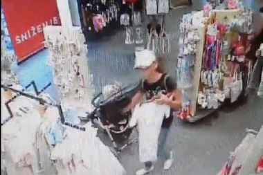 (VIDEO) Majka sa detetom opljačkana u centru Beograda!