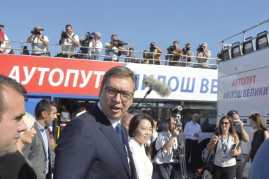 Vučić odbrusio opoziciji: Pridike drže oni u čije vreme Beogradski univerzitet nije ni bio na listi