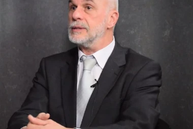 Dražin unuk zabranjuje petokraku