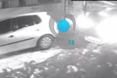 ŠOKANTAN SNIMAK! Bahati Boki 13 i njegov otac napali sveštenika na Božić, i to pred decom