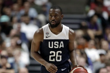 (VIDEO) Kemba Voker će posle ove blokade dobro zapamtiti ko je Stefan Jović!