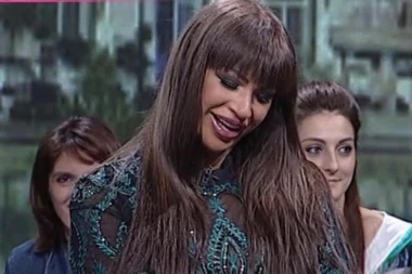 Tajna Miljane Kulić: Golu je dodirivao muškarac po telu dok je dozivala Boru Santanu!