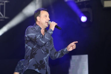 (VIDEO) Ludnica na Ušću se nastavlja: Hari Mata Hari otvorio drugo veče Music Week festivala!