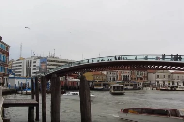 Arhitekta plaća kaznu 78.000 evra zbog smrtonosnog mosta