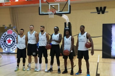 Partizan na +17 protiv Mornara, u finalu protiv Žoca ili Duleta Vujoševića!