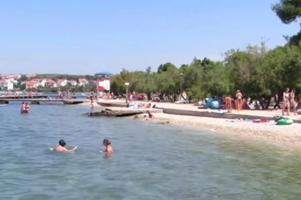 25 DINARA ZA SVEGA 30 SEKUNDI! Hrvati nametnuli novi harač turistima! KO VOLI NEK IZVOLI!