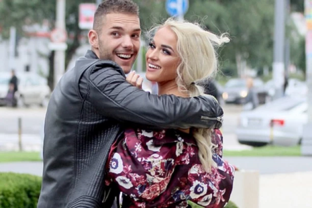 DŽEHVA PROVOCIRA ANĐELA: Teodora iskoristila BOLNU TAČKU bivšeg dečka kao odgovor na SPORNI SNIMAK! (VIDEO)