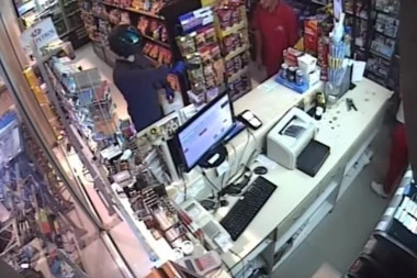 Opljačkana pumpa u Pančevu: Razbojnik sa maskom i puškom odneo novac