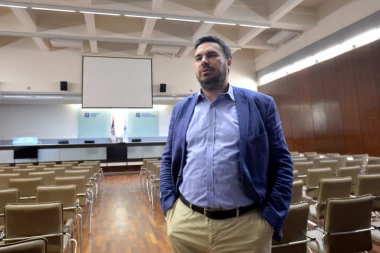 MUP doneo novi pravilnik: Radnici obezbeđenja će moći da koriste i biber sprej