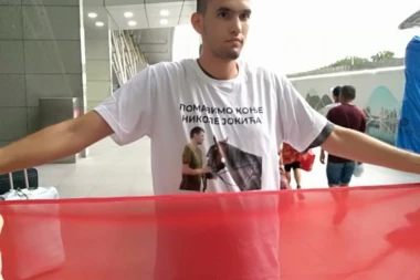 Iz Čačka u Fošan, samo da bi bodrio Srbiju!