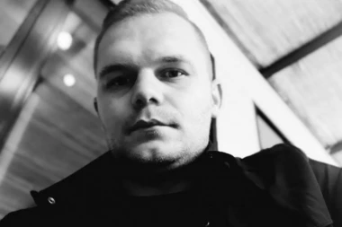 Detalji stravične nesreće u kojoj je stradao harmonikaš: Pijani vozač škode vozio suprotnom trakom i zakucao se u BMW!