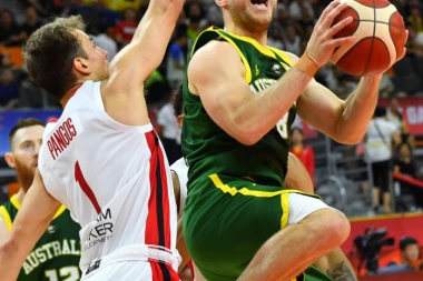 Fantastična utakmica Australije i Litvanije: Kenguri slavili za maksimalno prvo mesto!