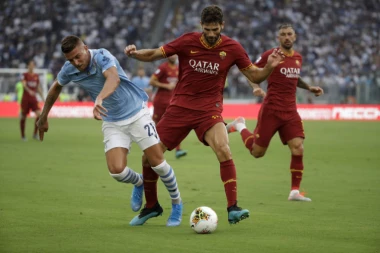 (VIDEO) Bez pobednika u rimskom derbiju: Jedan Srbin skrivio, a drugi pogodio sa penala!