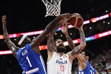 (VIDEO) Srbija pregazila Filipine: Stotka za 30 minuta, na kraju +59