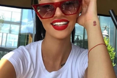 (VIDEO) Tara Simov o ovome mudro ćuti: Isplivao snimak čime se zadrugarka zaista bavi!