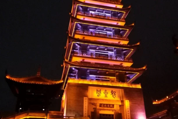 Misteriozno bogataško selo u Kini: Niko ne sme da ga napusti?!