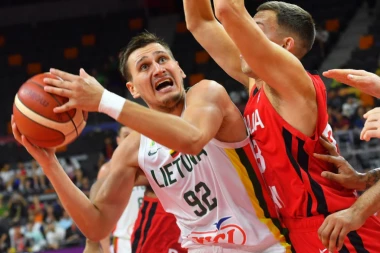 HAOS U KVALIFIKACIJAMA: Turci dobili Hrvate, Grčka sprečila iznenađenje, LITVANCE POEN ODVEO NA EURO!