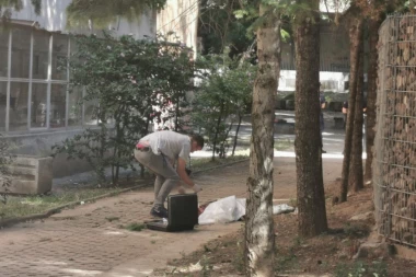 TELO MUŠKARCA (35) NAĐENO U PANČEVU: Komšije čule tup udarac, sumnjaju da je pao sa zgrade