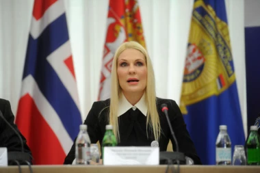 Jurić što pre da kaže koji političar orgija sa decom!