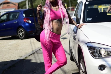 (VIDEO 18+) NAJŽEŠĆI PO*NO DO SADA! Isplivao eksplicitni video Jelene Krunić: Jel uživaš, želim da ti uđe sve u usta!