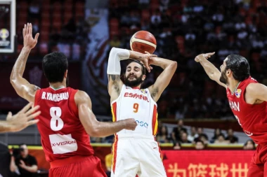 DETONACIJA: Potpisao Riki Rubio!