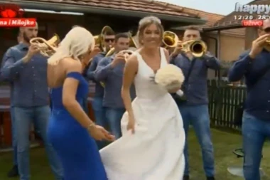 Došao je i taj dan: Milijana (21) se danas udaje za Milojka (74), a tek da vidite automobil u kojem će se voziti!