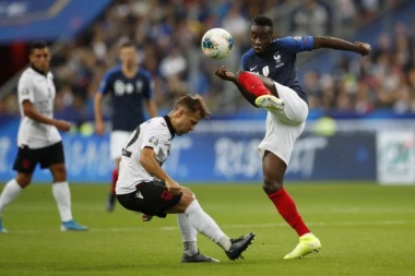 (VIDEO) Francuzi Albancima pustili pogrešnu himnu, pa se izvinili JERMENIMA