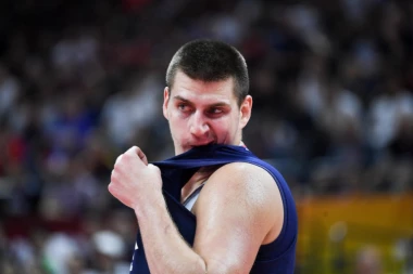 (VIDEO) Jokić pogodio trojku, pa je proslavio na urnebesan način!