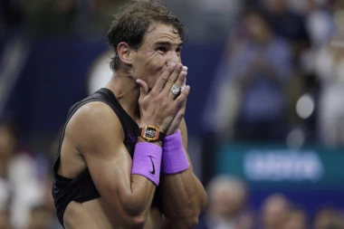 Epski spektakl u Njujorku: Nadal posle pet setova gladijatorske borbe srušio Medvedeva za titulu na US Openu!