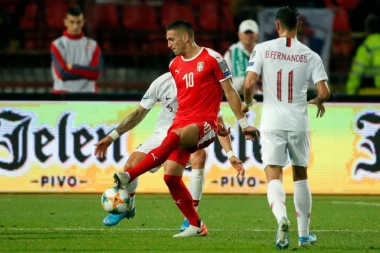 Veliki udarac za Srbiju: Tadić zbog povrede ne putuje u Luksemburg!