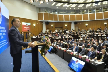Ljajić: Izvoz u Kinu porastao za 213 odsto, očekuju se nove investicije u Srbiji!