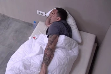 Ovo je ipak prejaka igra za njega? Filip završio u zatvoru, a evo kako se ponašao!