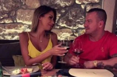 (VIDEO) SADA NI DUNAV NE MOŽE DA JE OPERE: Isplivao Ivin i Sukijev PRIVATNI snimak!