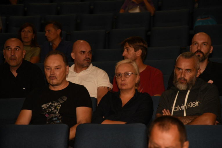 Nenad Knežević Knez i Leontina Vukomanović