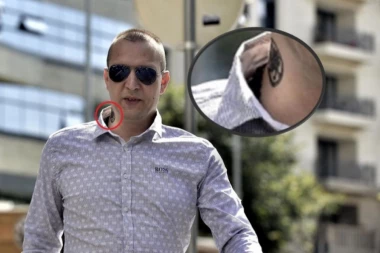 (FOTO) Da li vam je ovaj detalj promakao? Evo zašto su svi gledali u Zorana kada se pojavio ispred suda